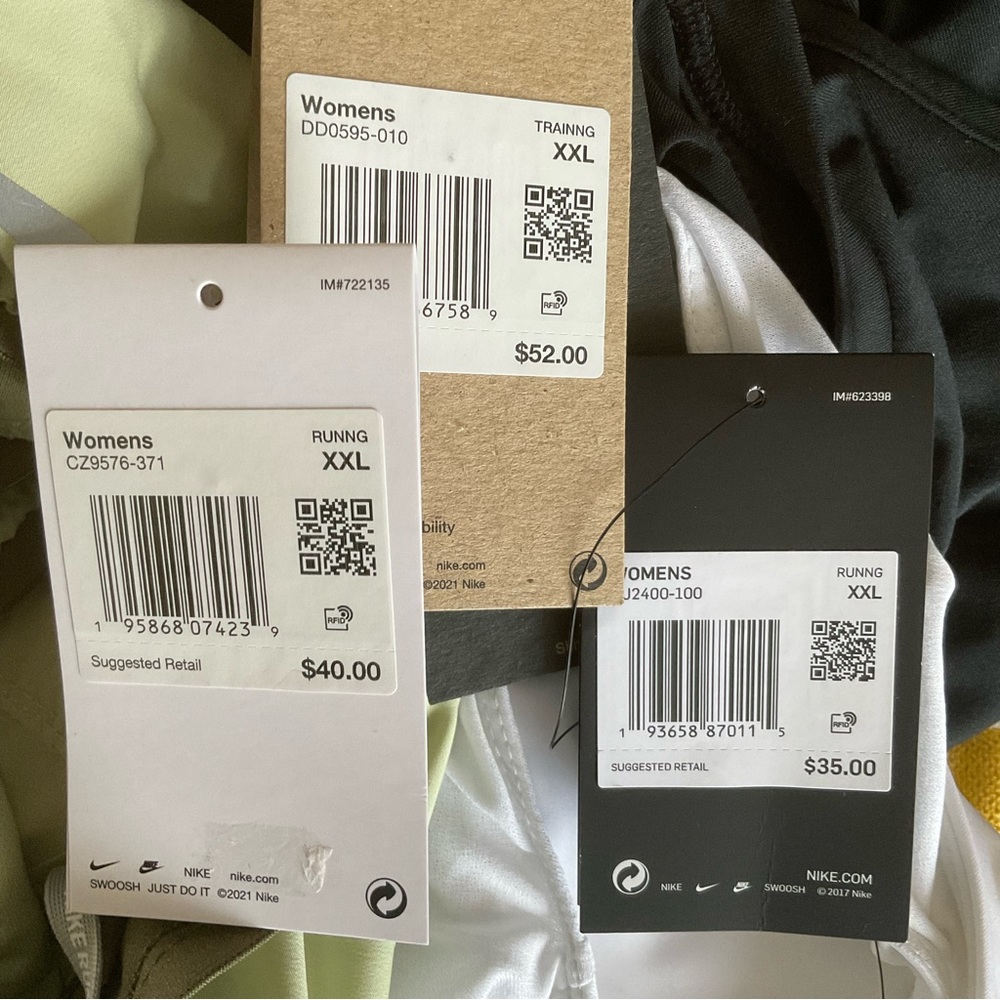 Nike Women’s Size XXL Training/Running lot NWT (A1) - Picture 12 of 12
